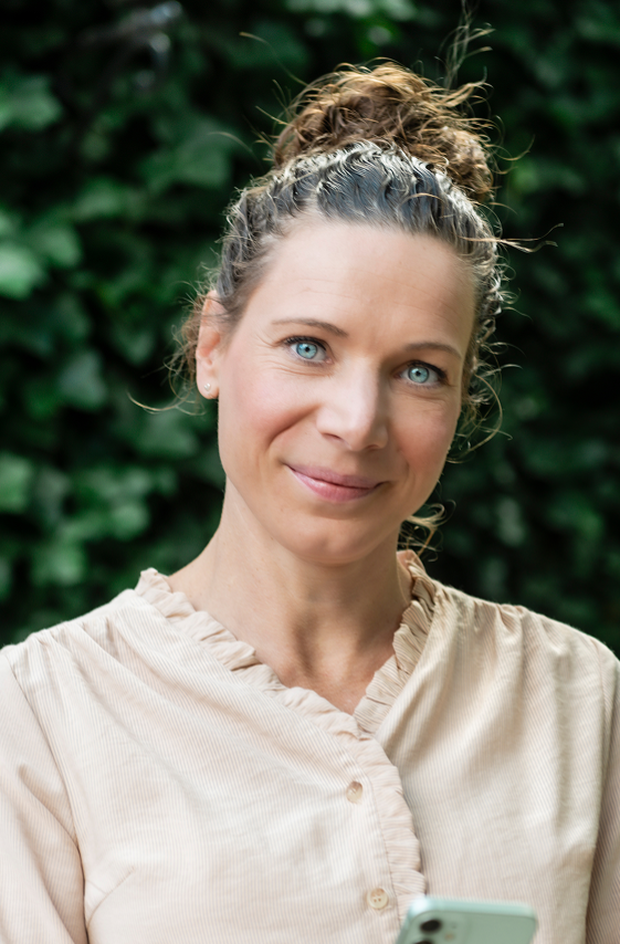 Daniëlle <br> van Bijnen